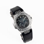 Patek Philippe Nautilus 5724G-001 White Gold Blue Diamond Dial Diamond Bezel (2017) - Image 5