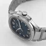 Patek Philippe Nautilus 7118/1200A-001 'Ladies' Blue Dial Diamond Bezel (2022) - Image 3